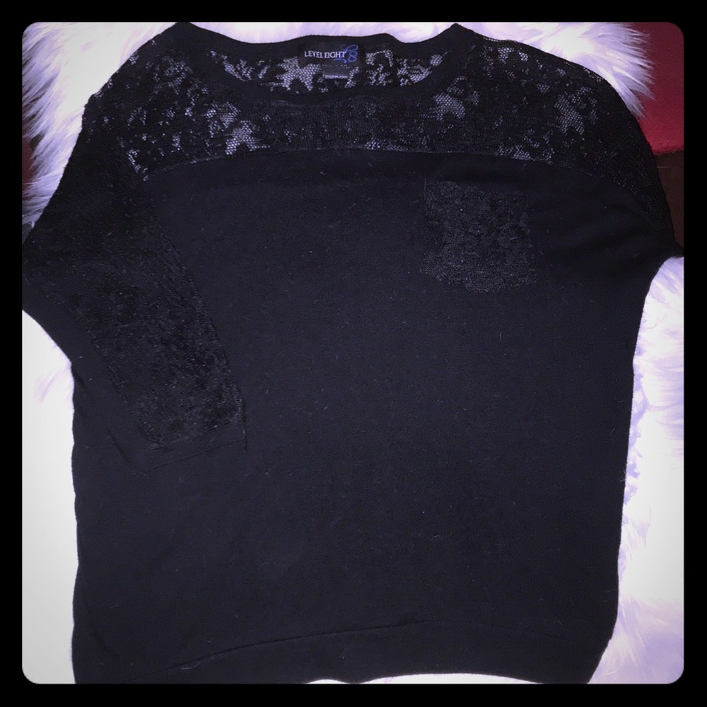Mid-sleeve black lace top